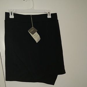 NWT Nau Black Skirt Size M